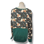 Load image into Gallery viewer, Sweater Bear Pocket Pullover size Medium
