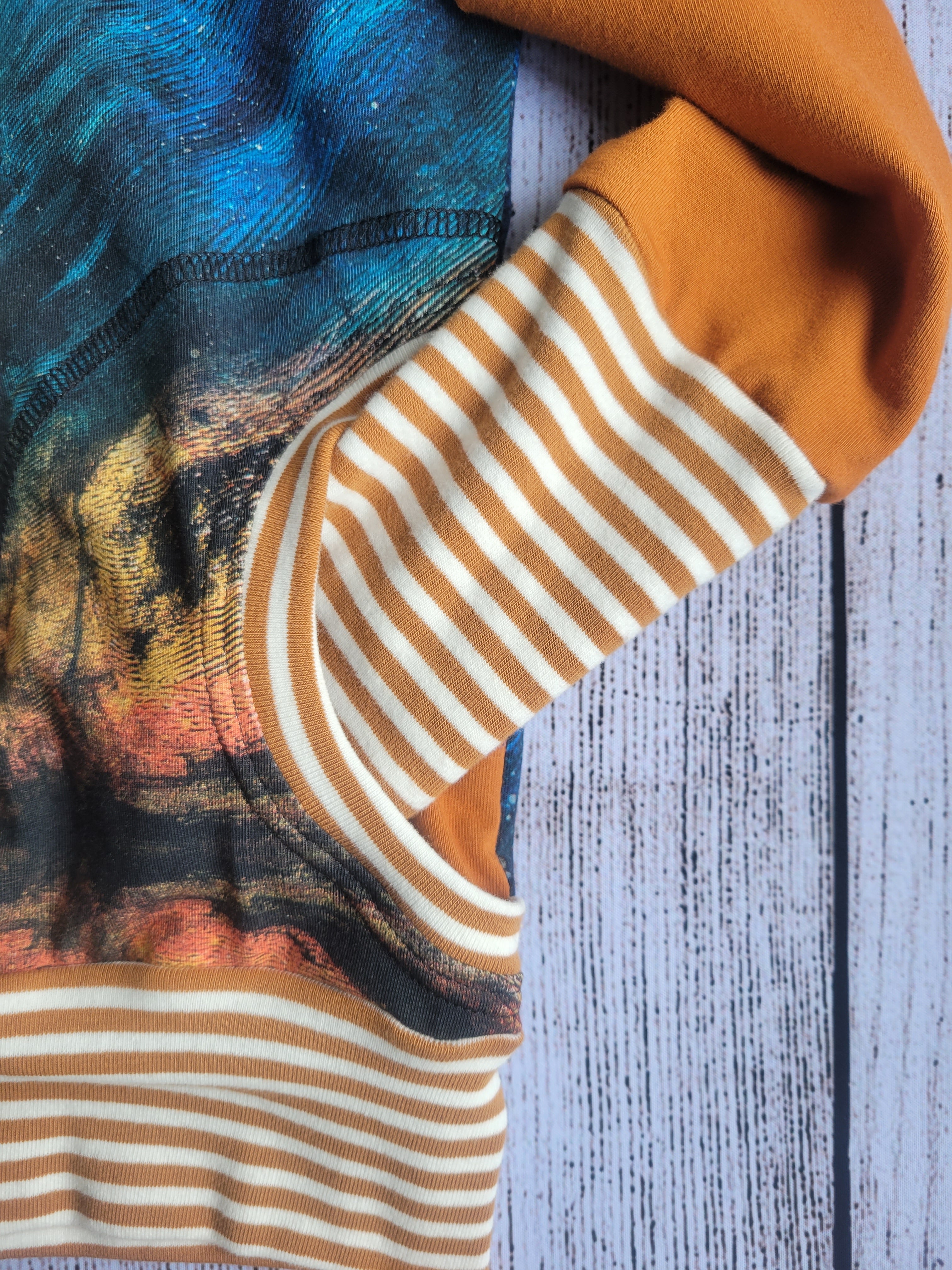 6-9Y Caribou Caramel Stripe Pullover