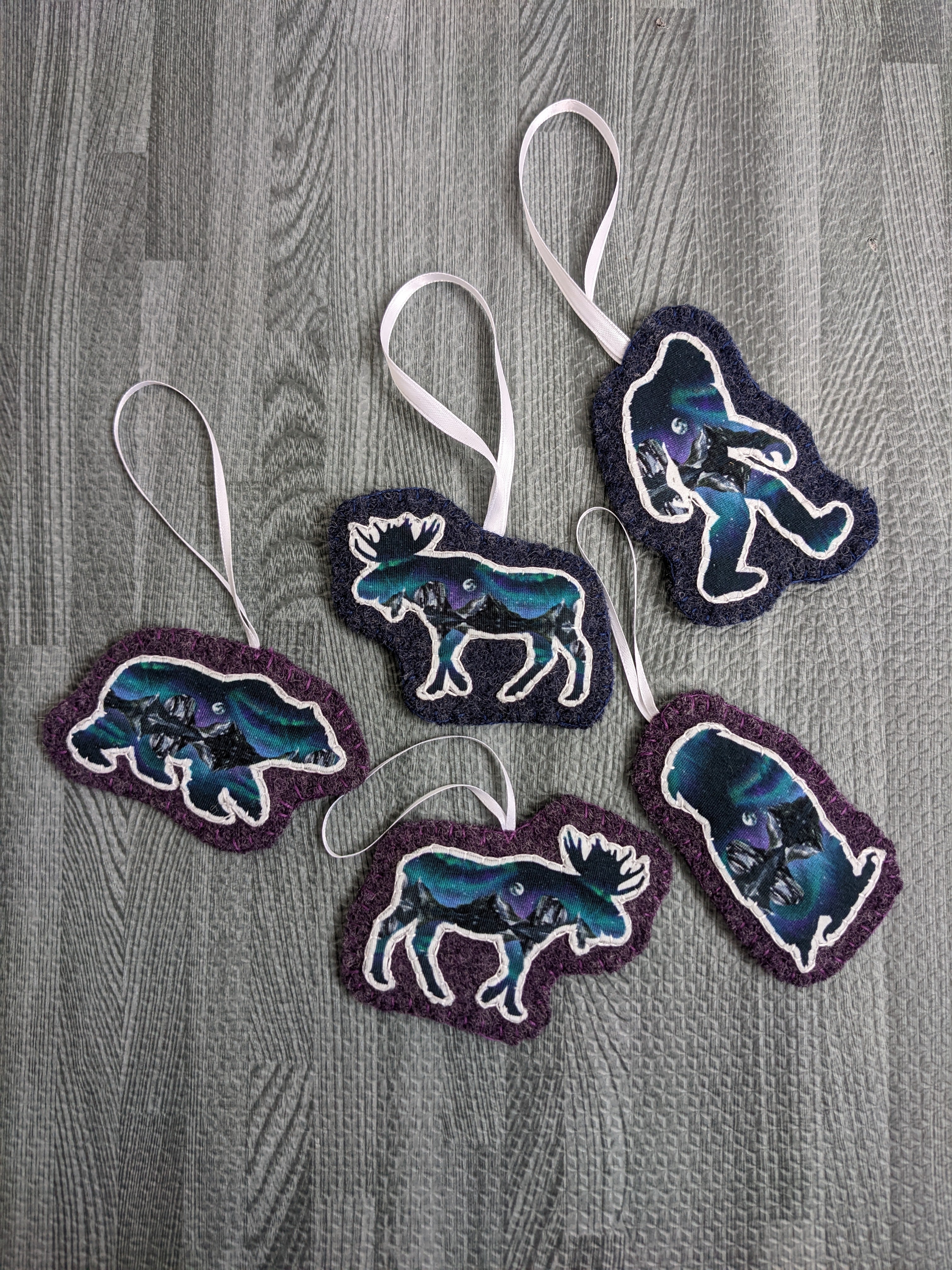 Single Color Ornament