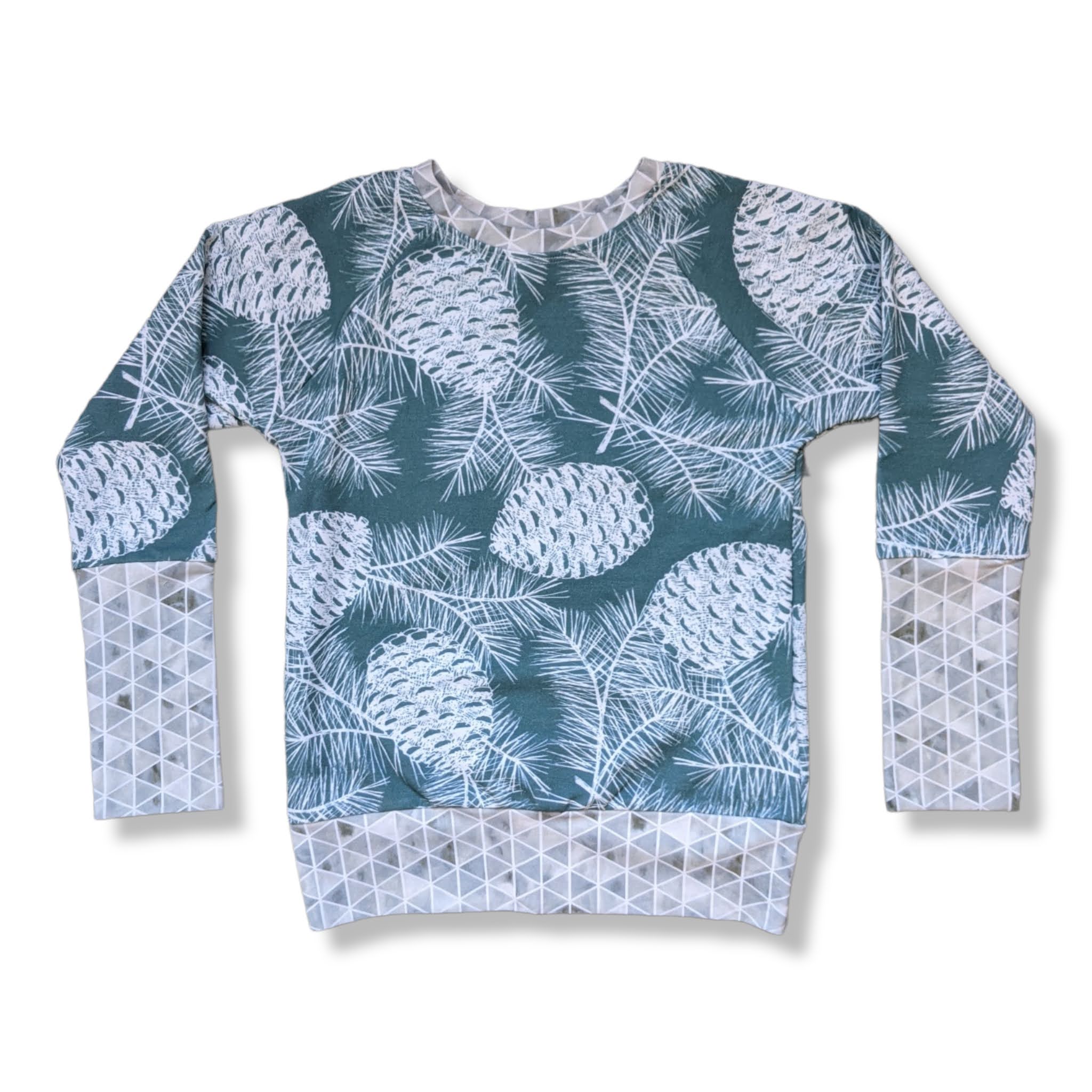 9-12Y Light Blue with White Pinecones Pullover