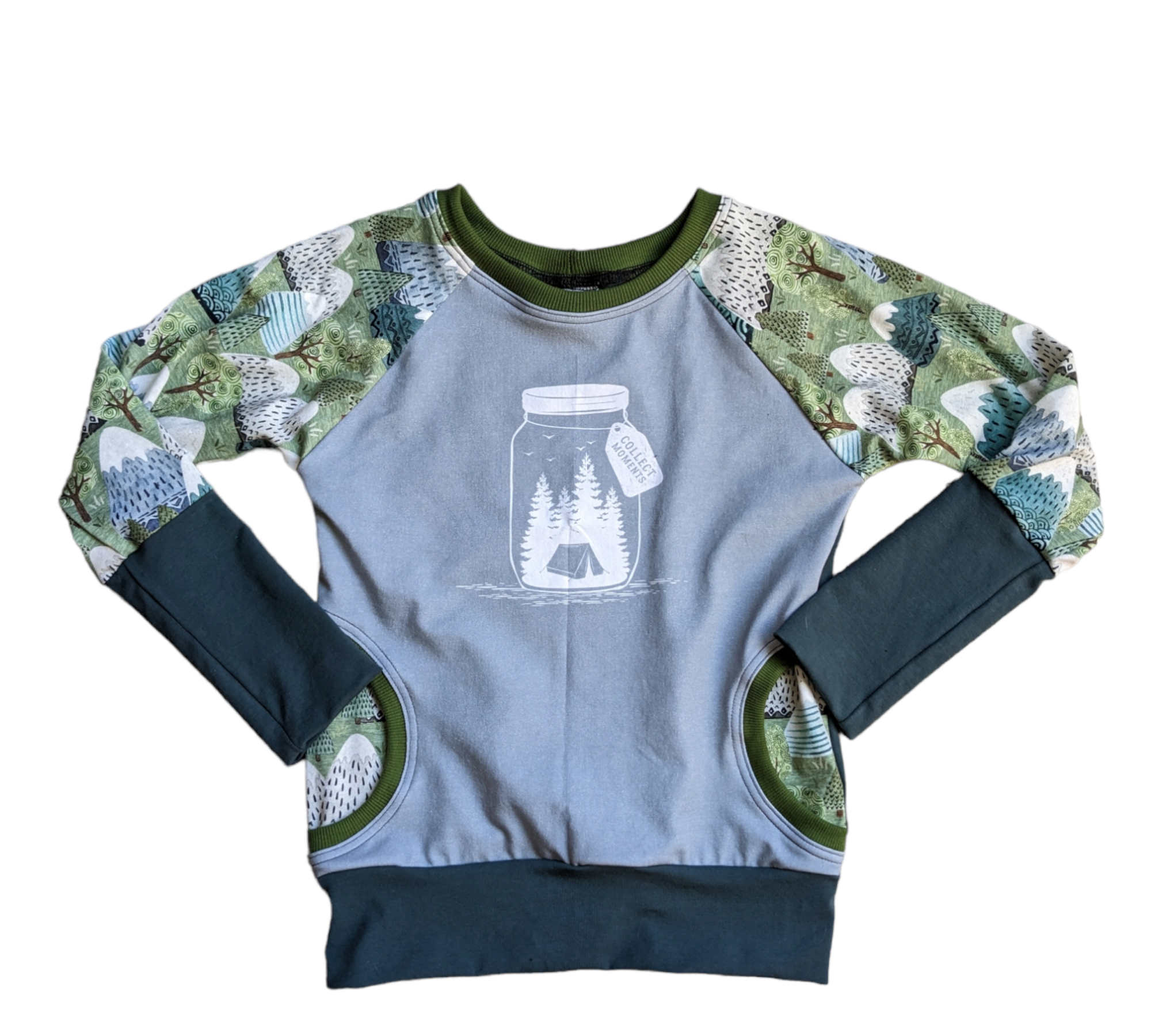Collect Memories Mountain Pocket Pullover